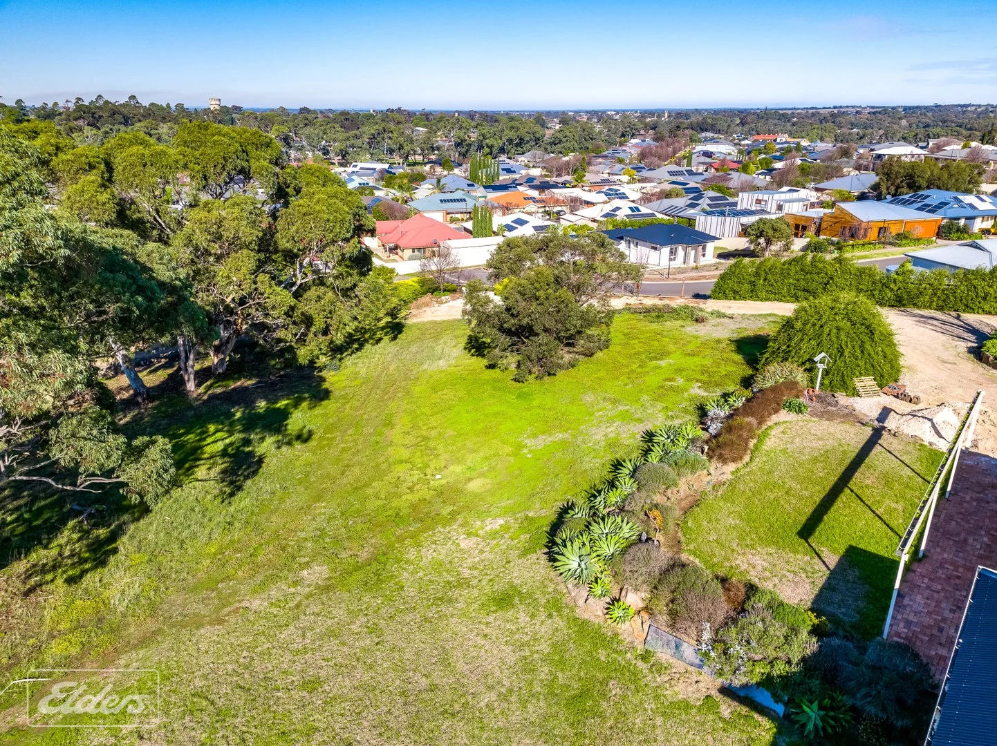 Additional image 2 of 7, 11 Berwick Crescent, Strathalbyn SA 5255