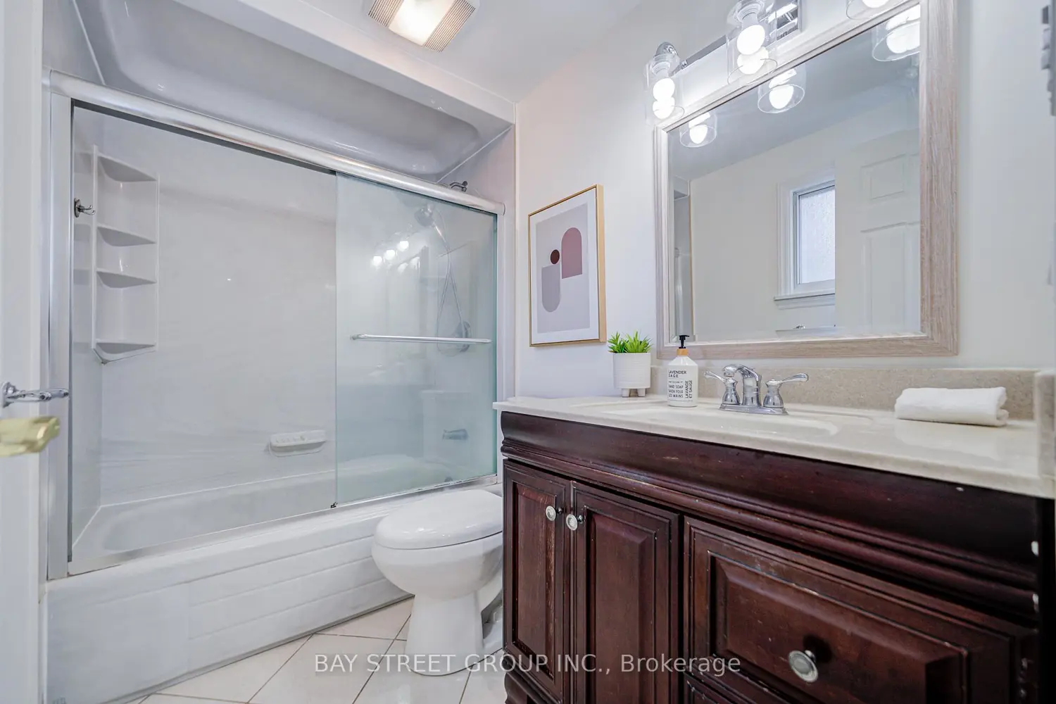 Additional image 12 of 214 William Roe Boulevard