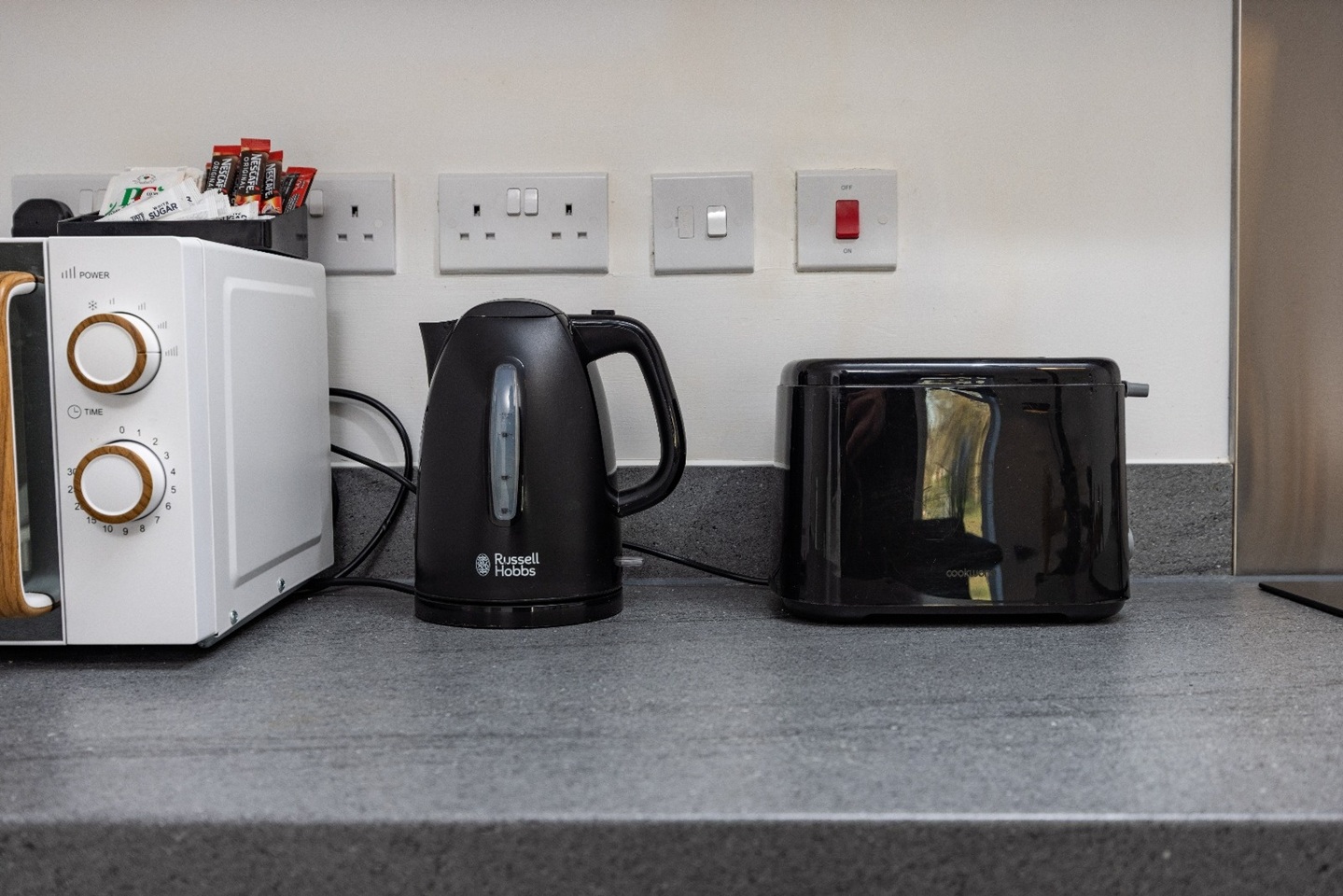 Additional image 7 of 2 Bed Flat, Acacia Garth, LS14, N1 7GU