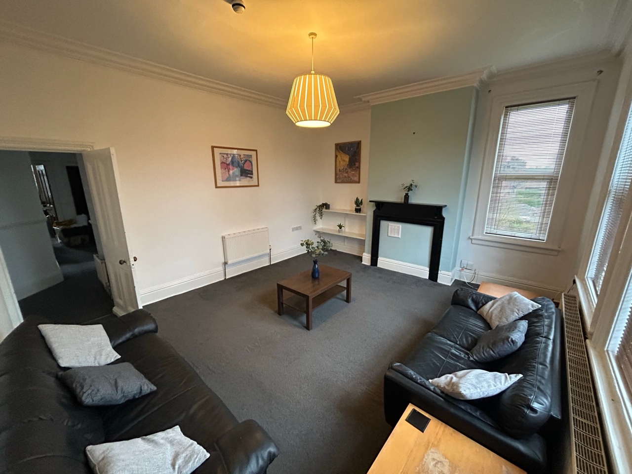3 Bed Flat, Otley Road, LS16, N1 7GU