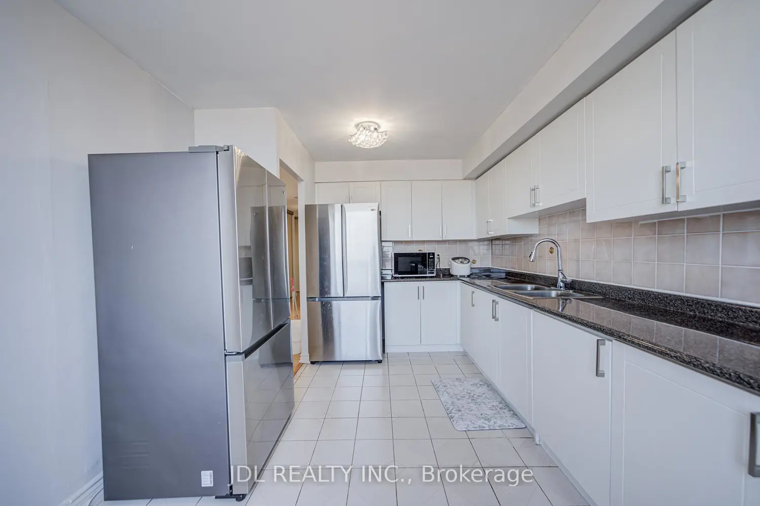 Additional image 12 of 1 Reidmount Avenue 1106