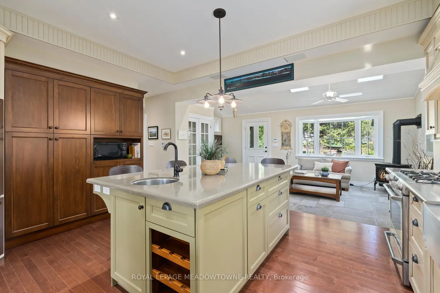 Additional image 6 of 10319 15 Side Road