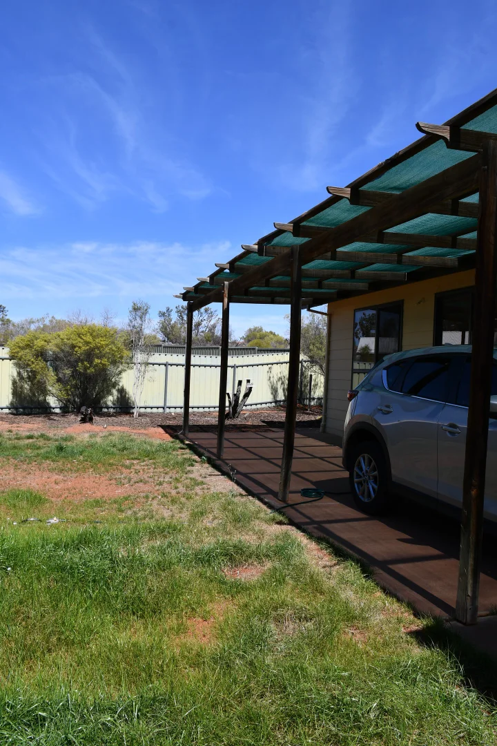 Additional image 11 of 49B Maireana Cct, Roxby Downs SA 5725