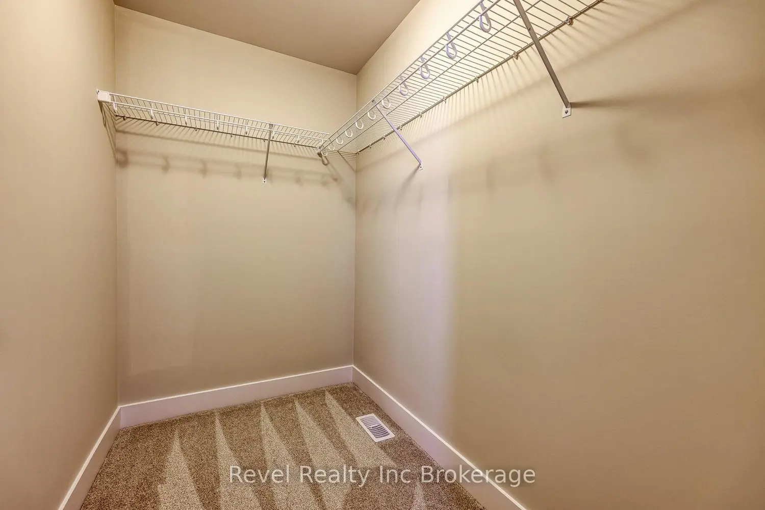 Additional image 9 of 455 Gillespie Street