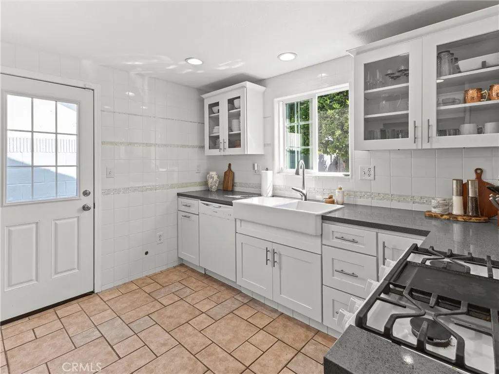 Additional image 52 of 17102 Kampen Lane, Huntington Beach, CA 92647