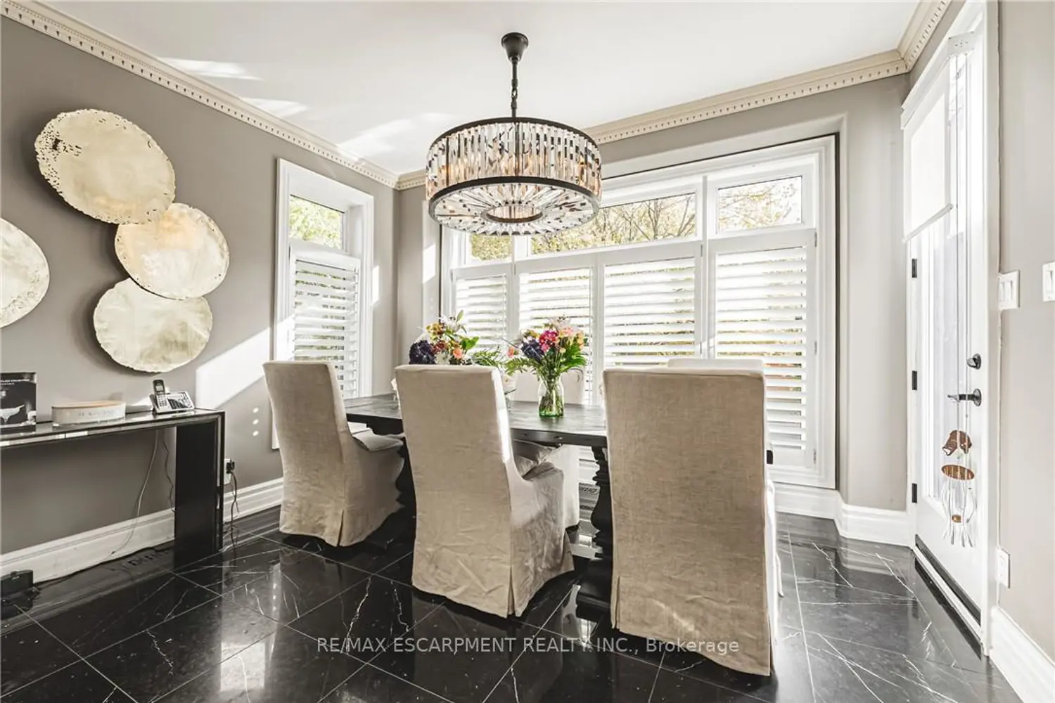 Additional image 4 of 712 Highvalley Road