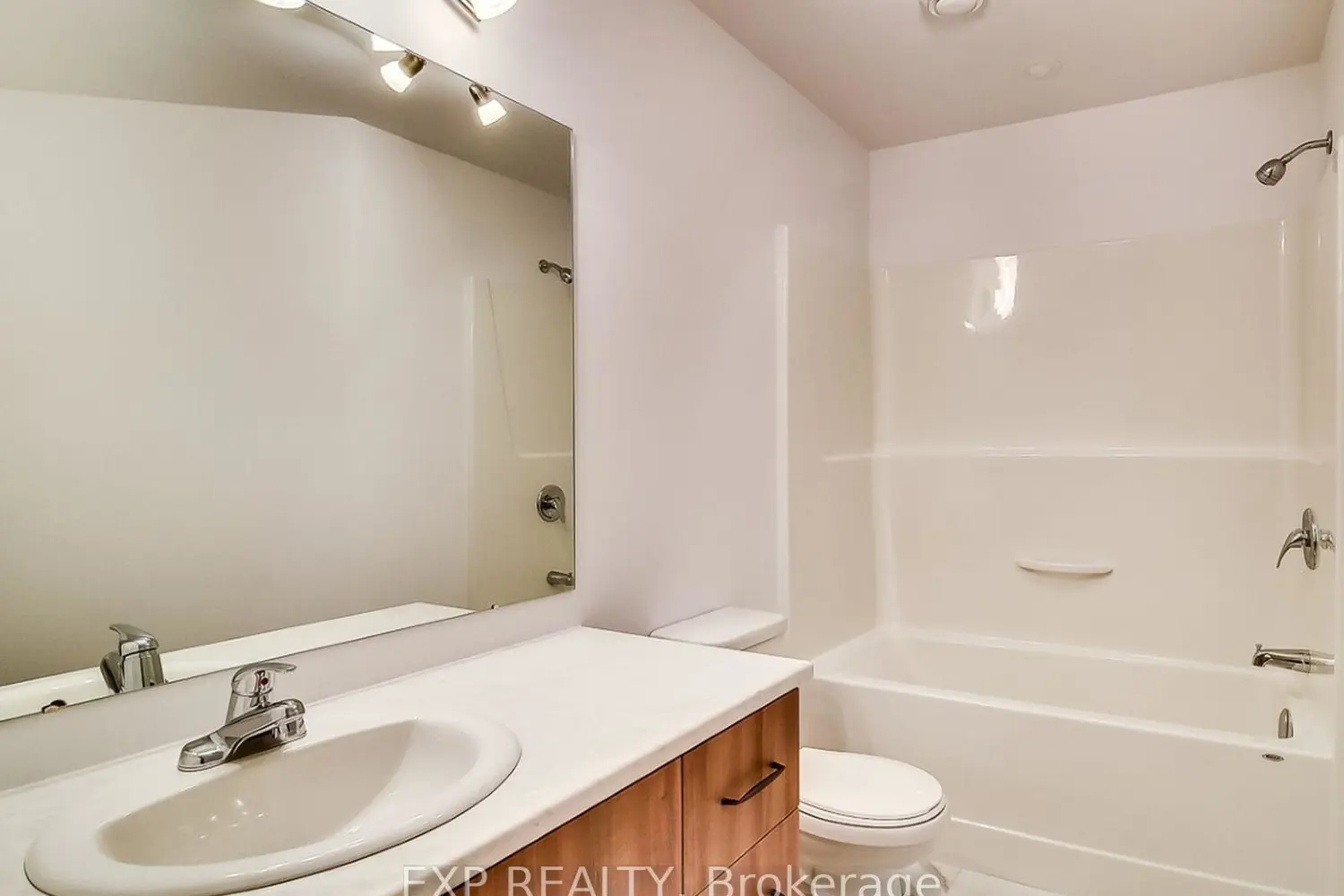 Additional image 12 of 223 Carpe Street