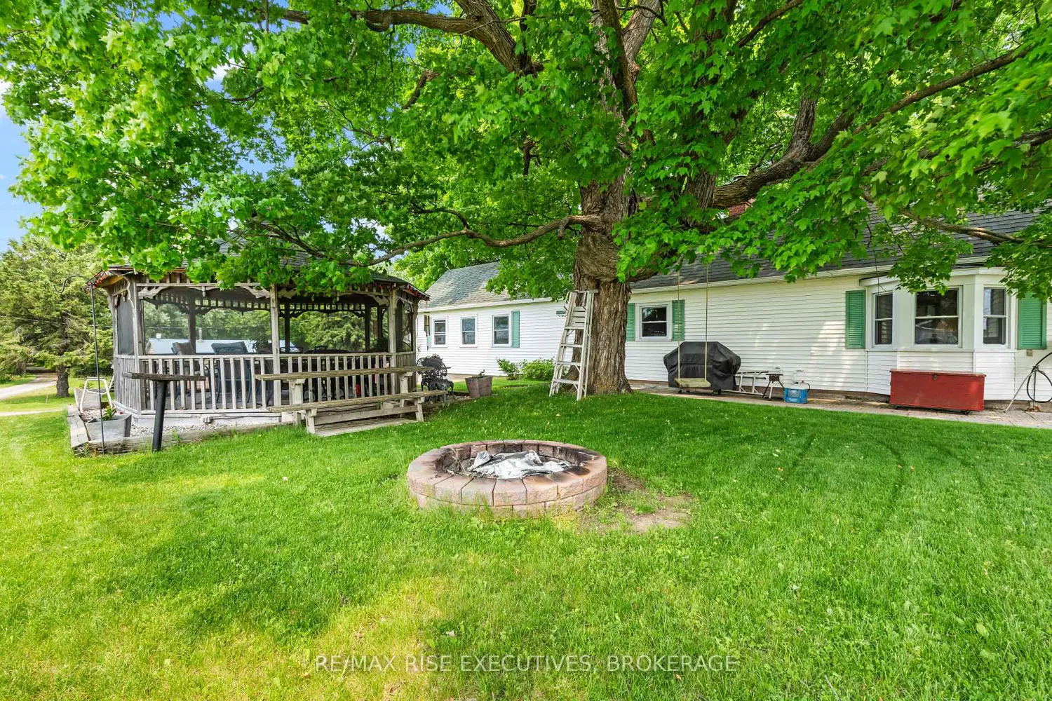Additional image 16 of 204 R33