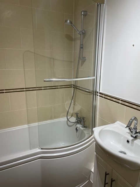 Additional image 9 of 1 Bed Flat, Commercial Street, LS27, N1 7GU