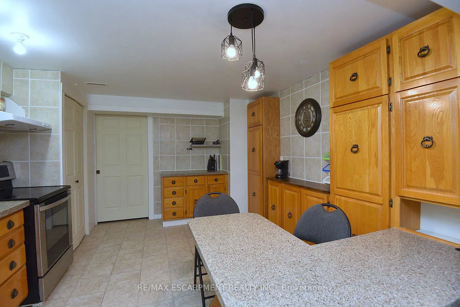 Additional image 9 of 34 Davis Street