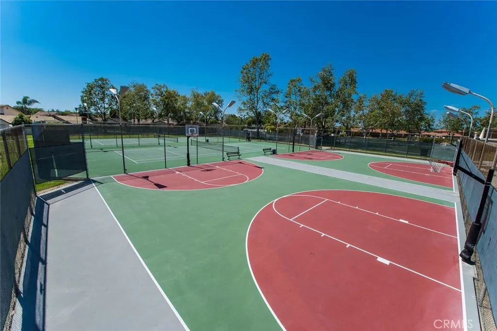 14211 Cherrywood Ln, Tustin, CA 92780