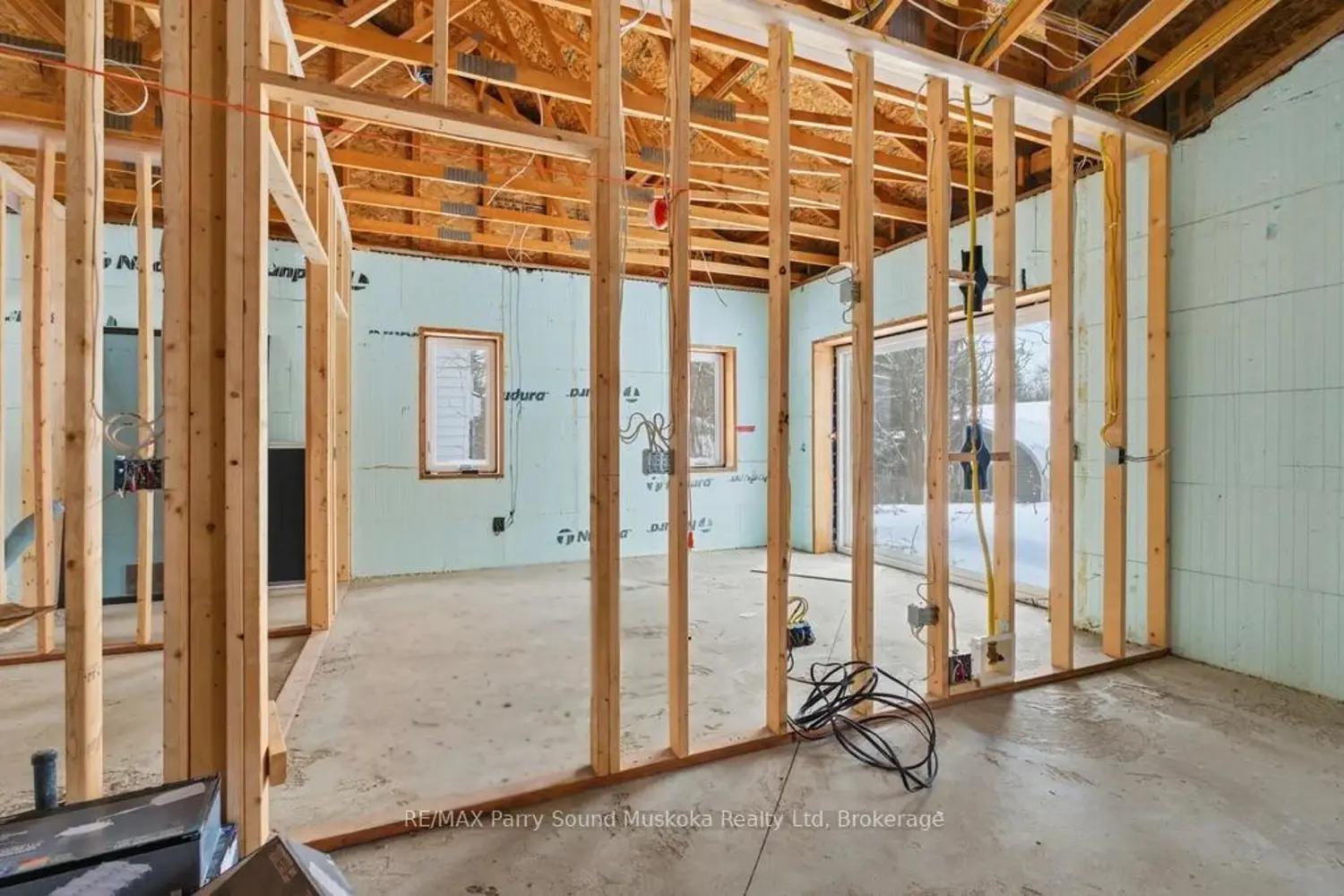 Additional image 5 of 1232 518 Highway