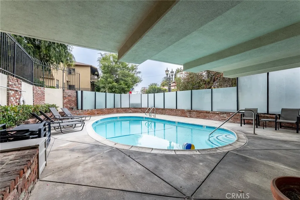 Additional image 13 of 2260 N Cahuenga Boulevard Unit 106, Los Angeles, CA 90068