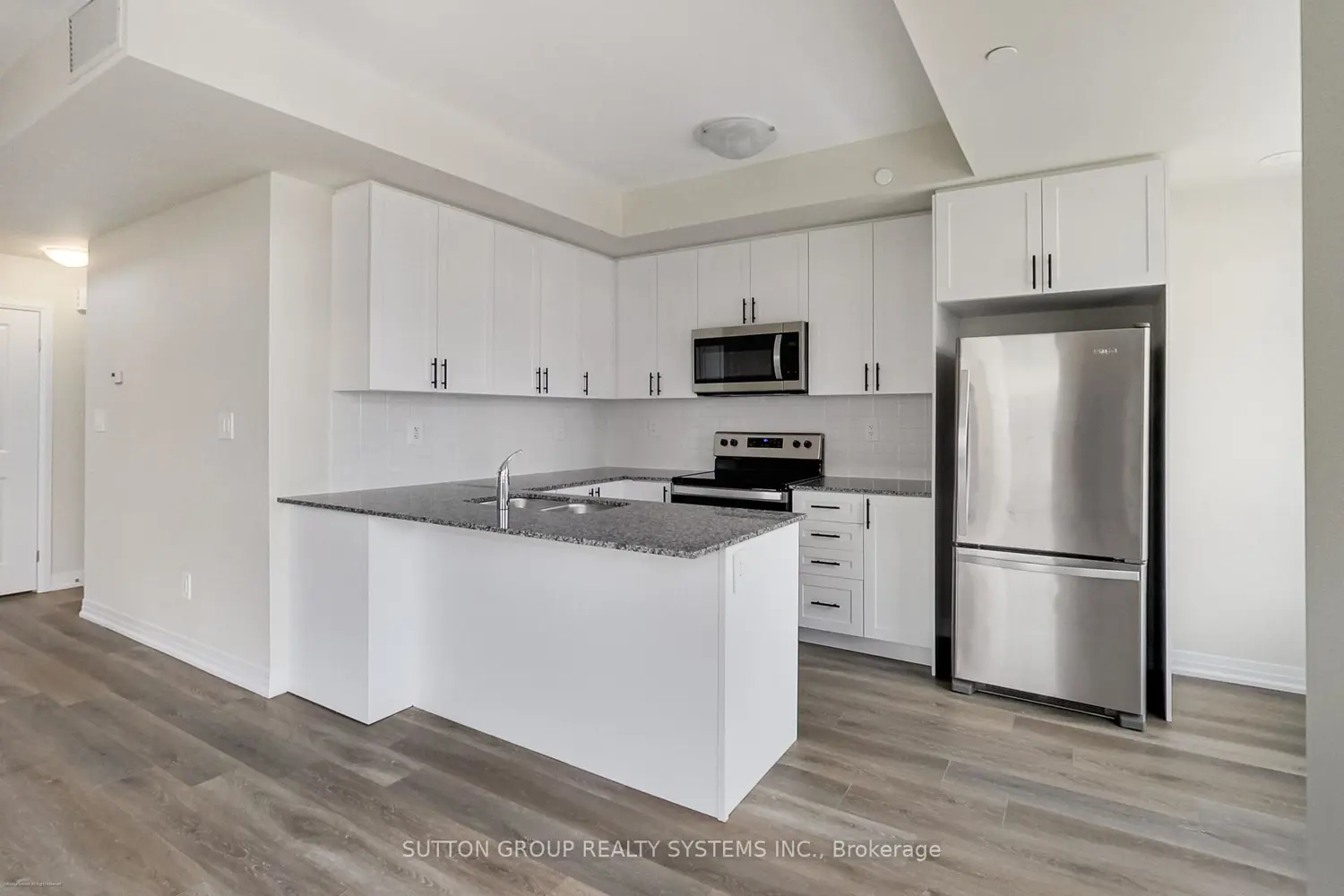 Additional image 3 of 1593 Rose Way 102