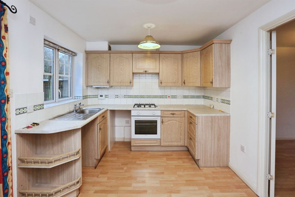 Additional image 6 of 2 bed end terrace house for saleTerrier Close, Hedge End, Southampton SO30