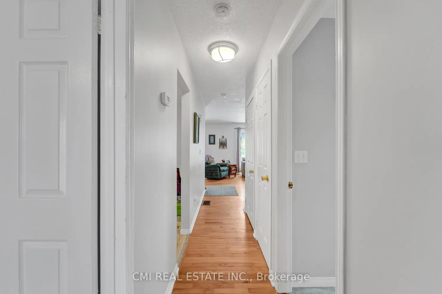 Additional image 10 of 1337 Tudor Crescent