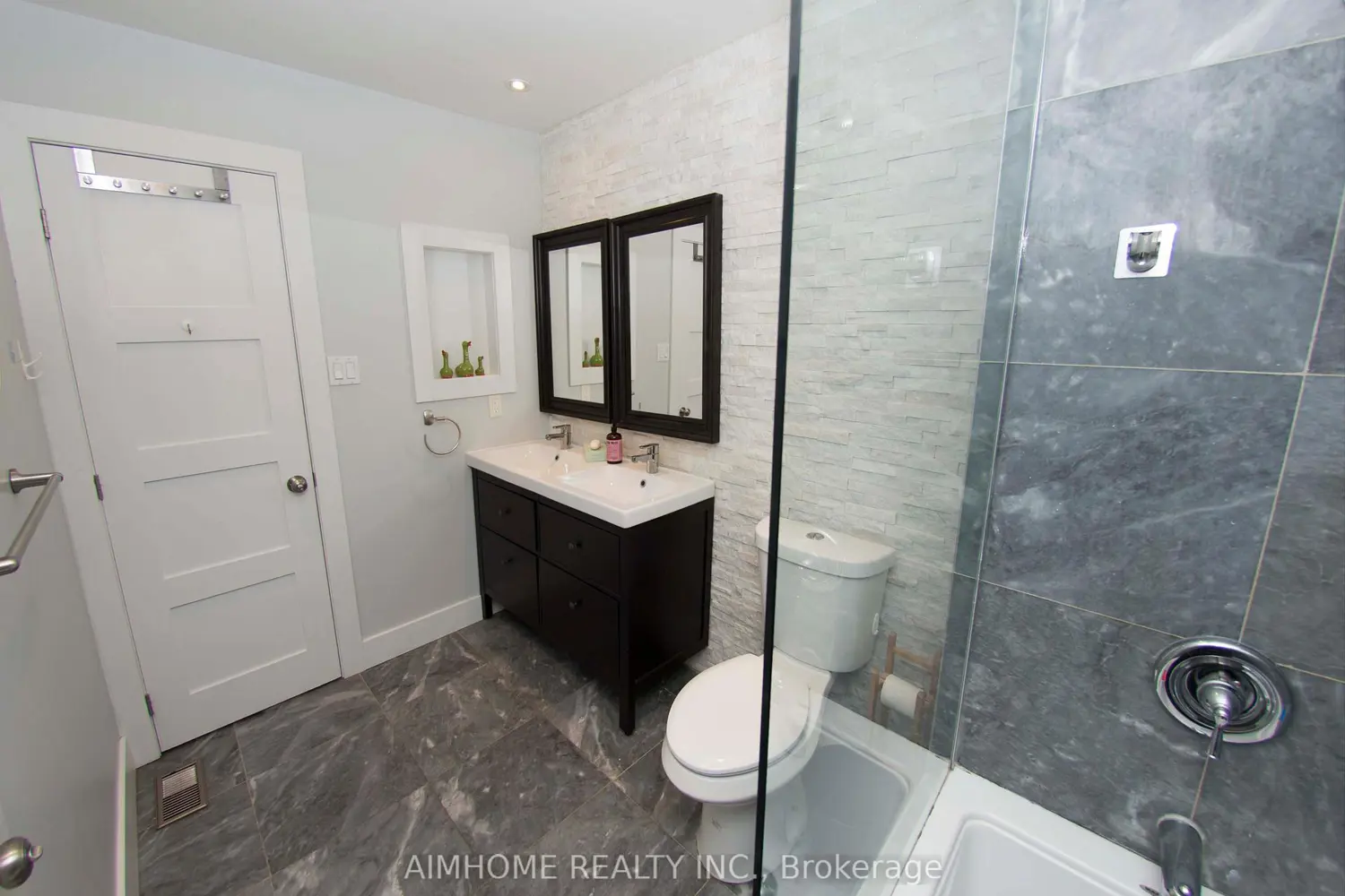 Additional image 10 of 1224 Kirstie Court 54