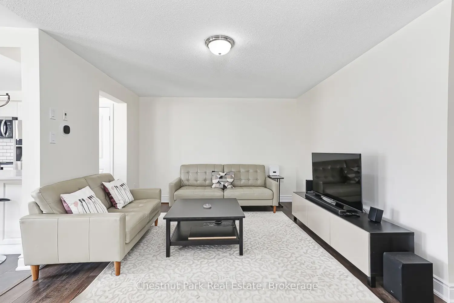 Additional image 10 of 34 Robertson Street