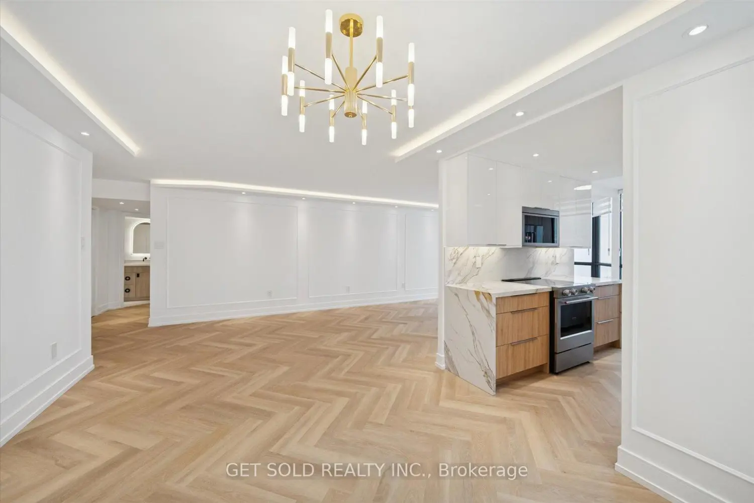 7440 Bathurst Street 903 photo 5