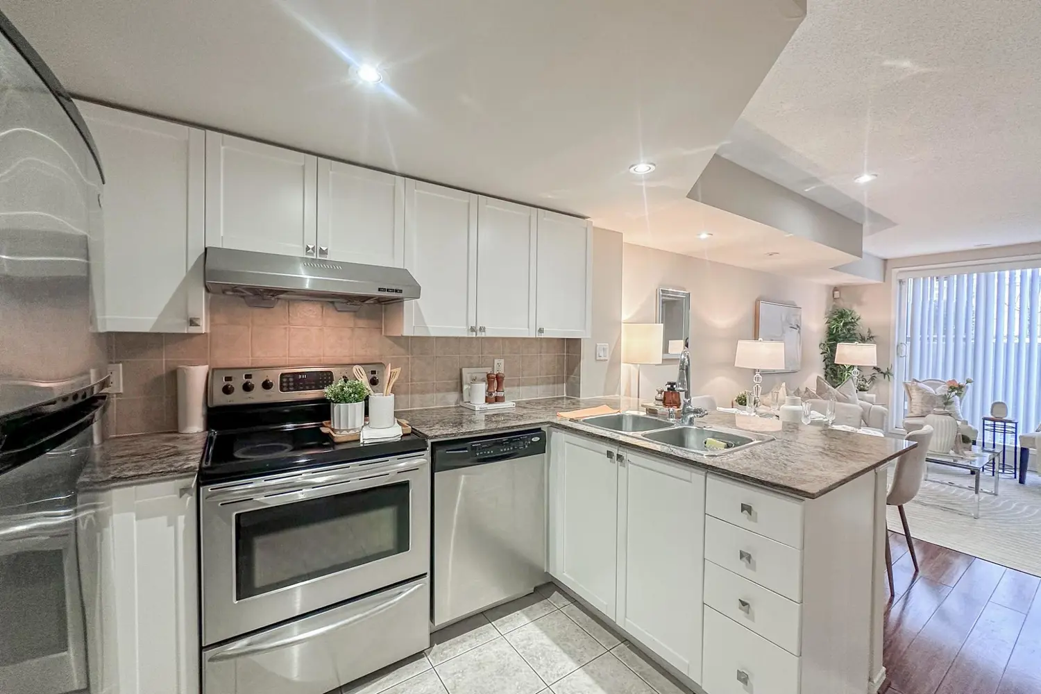 Additional image 2 of 25 Foundry Avenue 13