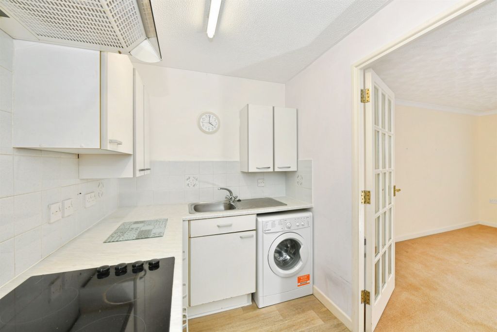 Additional image 8 of 2 bed flat for saleMudge Way, Plymouth PL7