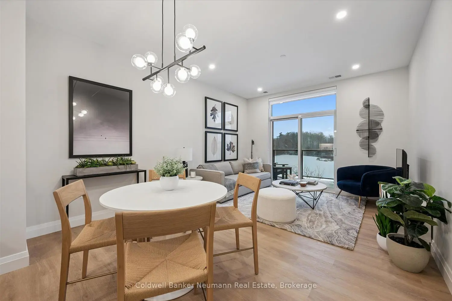 Additional image 2 of 1882 Gordon Street 318