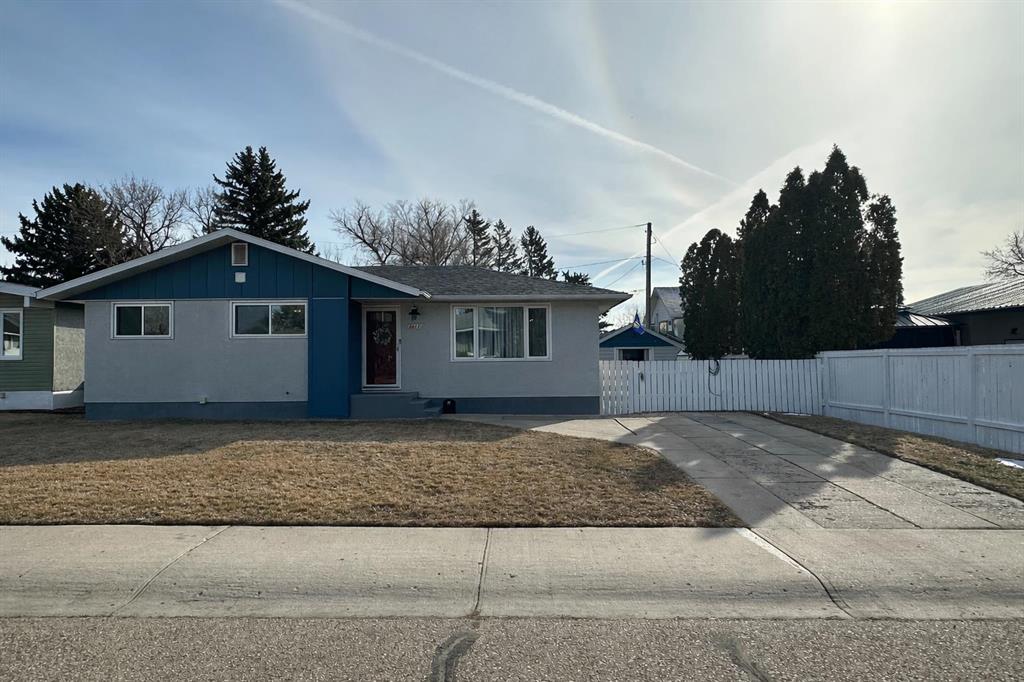 1611 10 Avenue NE, Medicine Hat, AB, T1A6G6