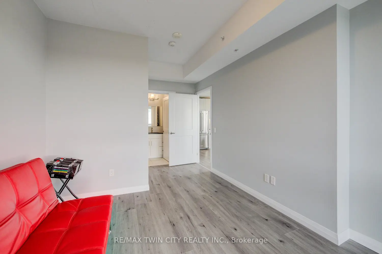 Additional image 5 of 60 Charles Street 1805