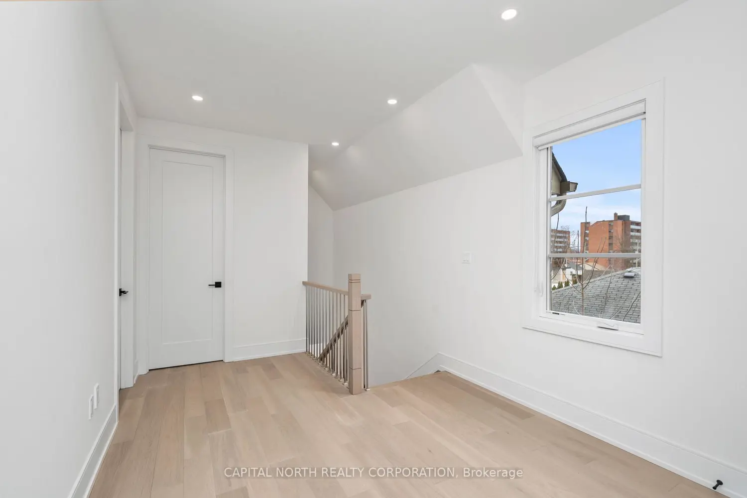 Additional image 7 of 1076 Roosevelt Road