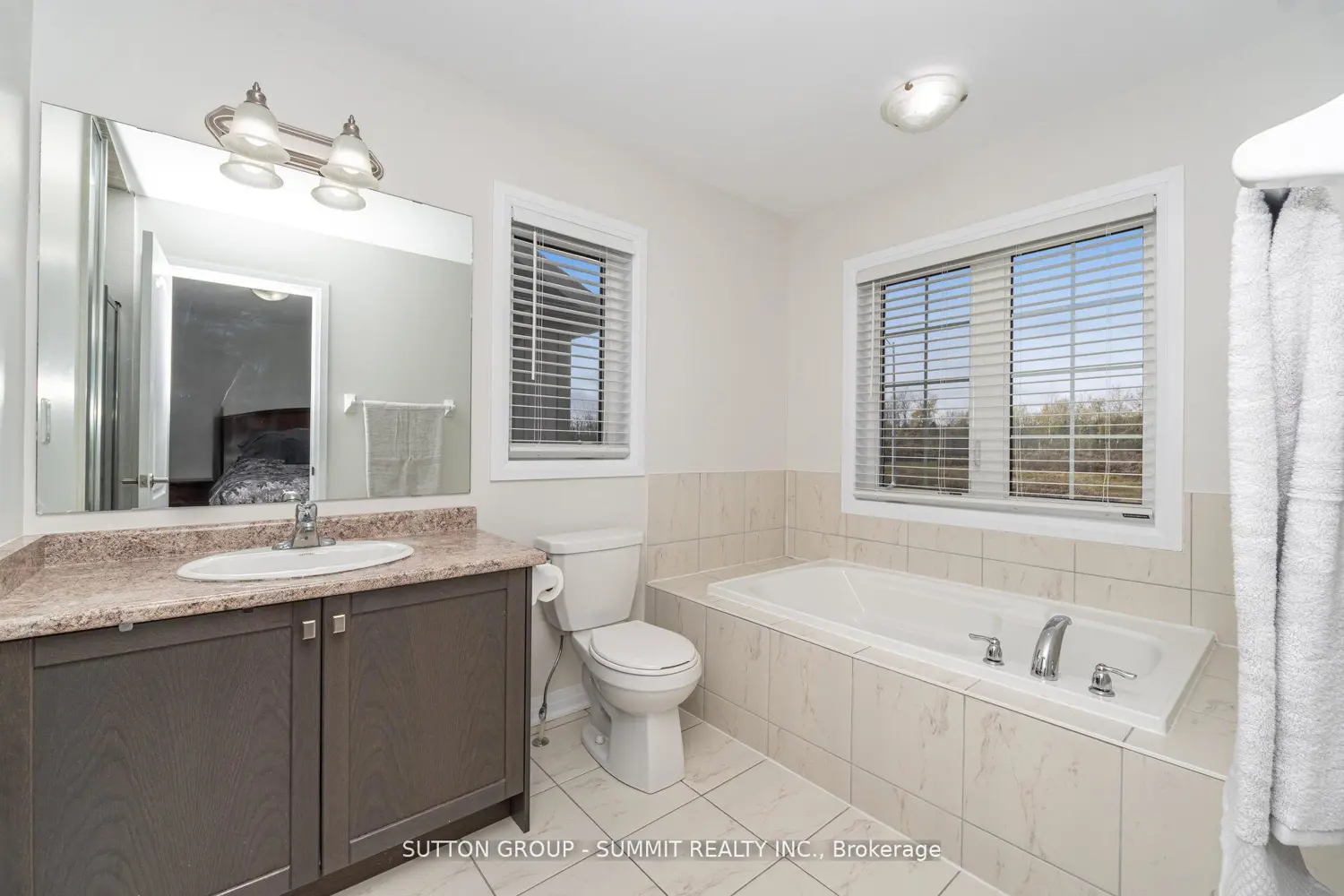 Additional image 15 of 172 Parkinson Crescent 20