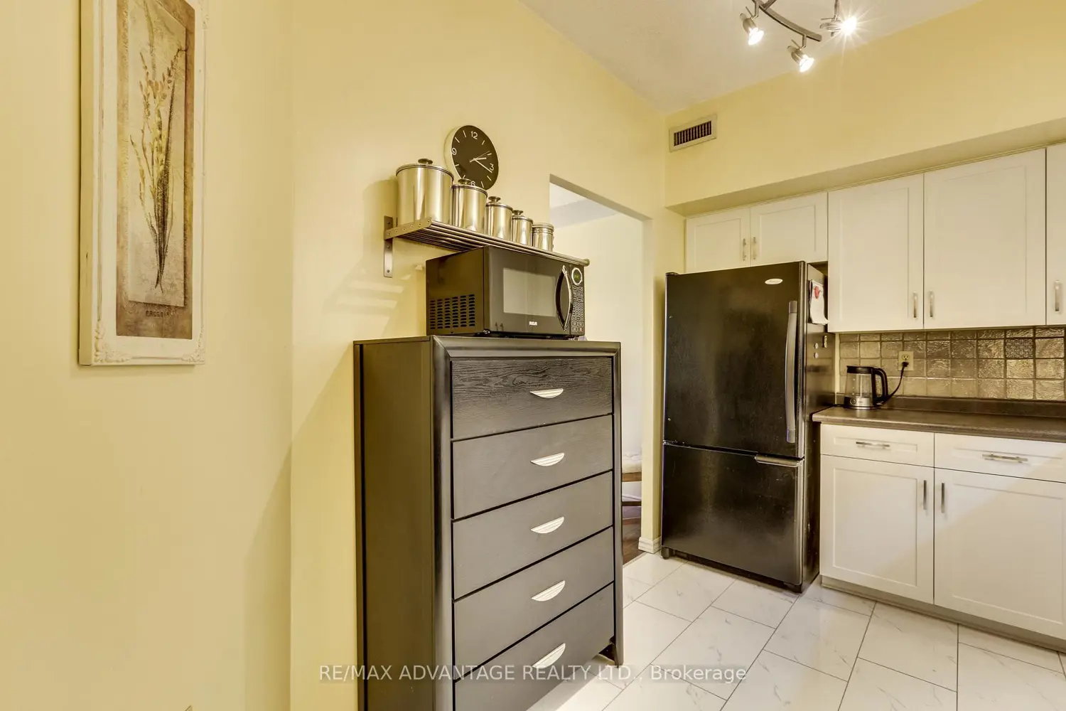 Additional image 6 of 521 Riverside Drive 105