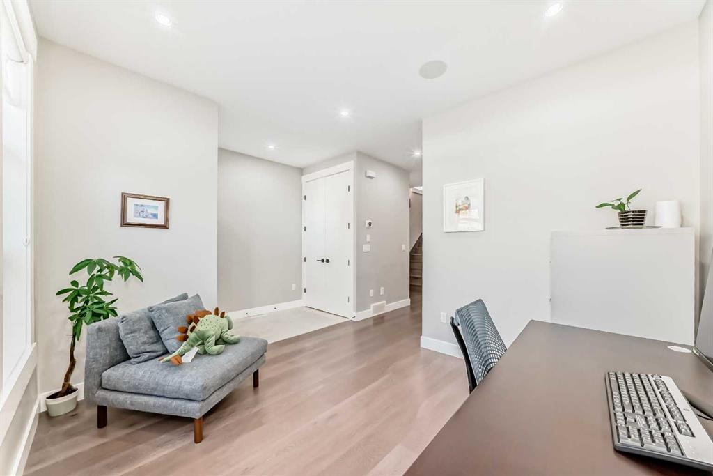 Additional image 5 of 2234 28 Street SW, Calgary, AB, T3E2H6