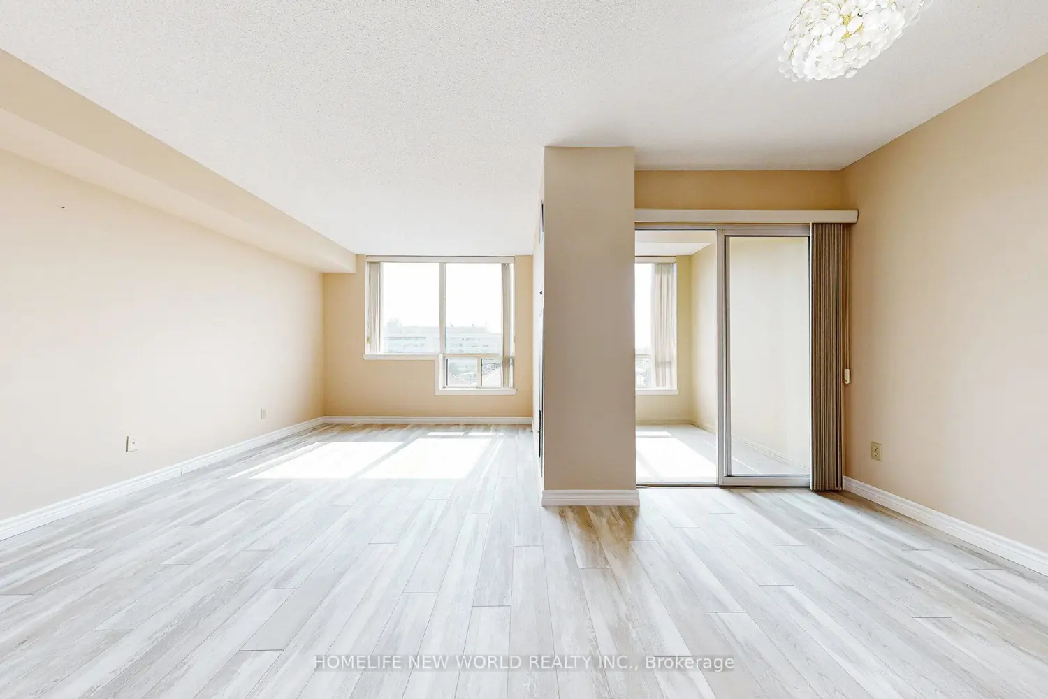 Additional image 18 of 711 Rossland Road 706