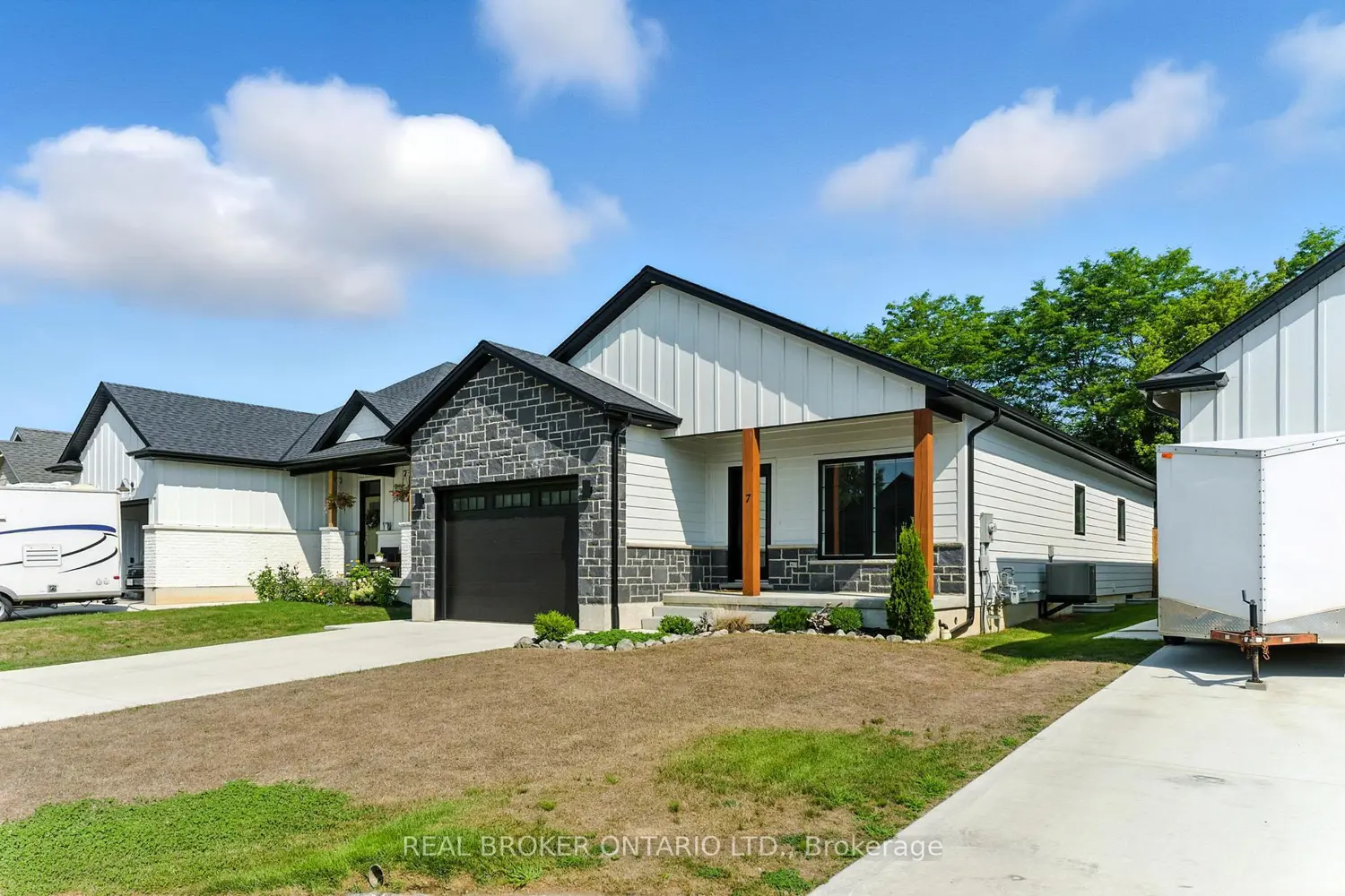 Additional image 3 of 7 Macneil Court