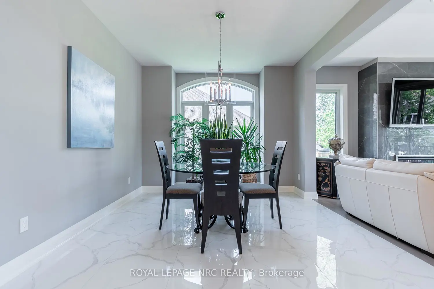 Additional image 7 of 11 Emily Lane