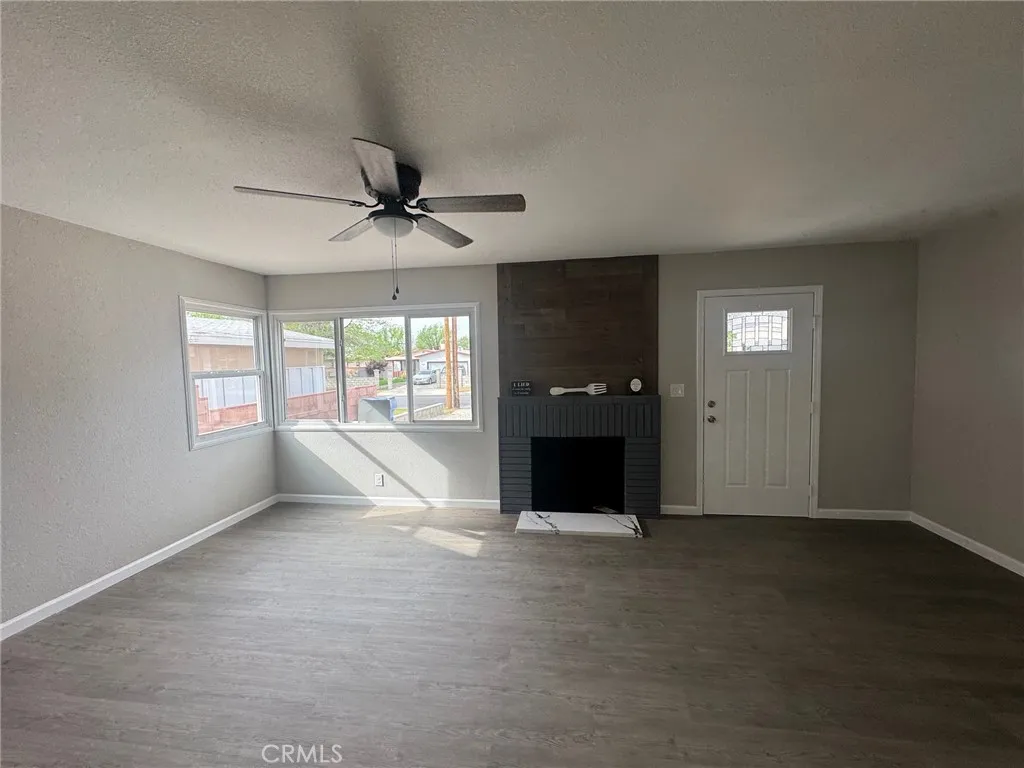 Additional image 15 of 318 W Avenue J10, Lancaster, CA 93534