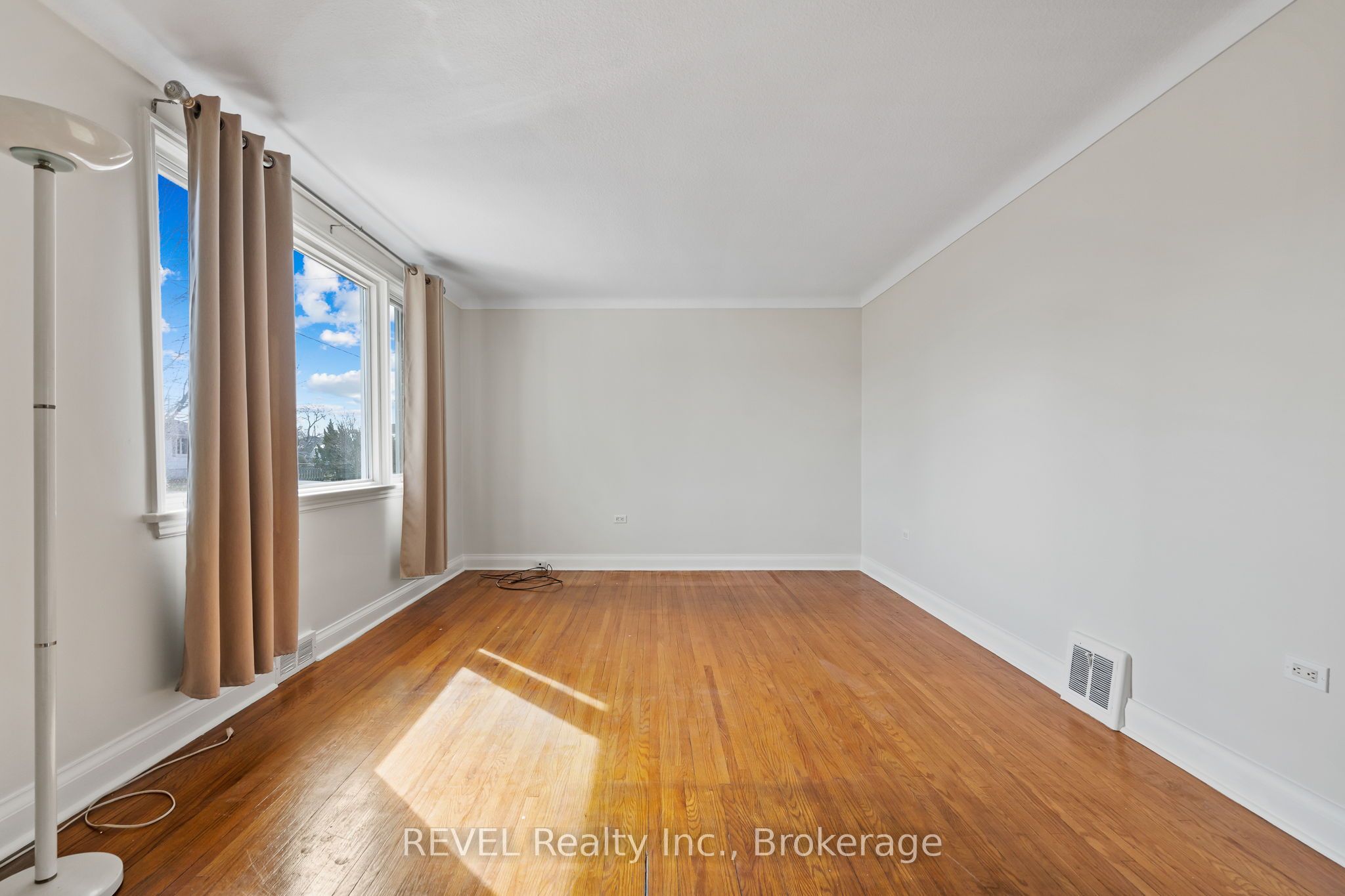 Additional image 5 of 11 Melrose Avenue, St. Catharines, ON, L2P 2E3