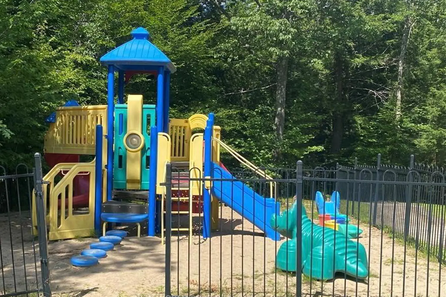 Additional image 13 of 302 Emerald Hills Court 12