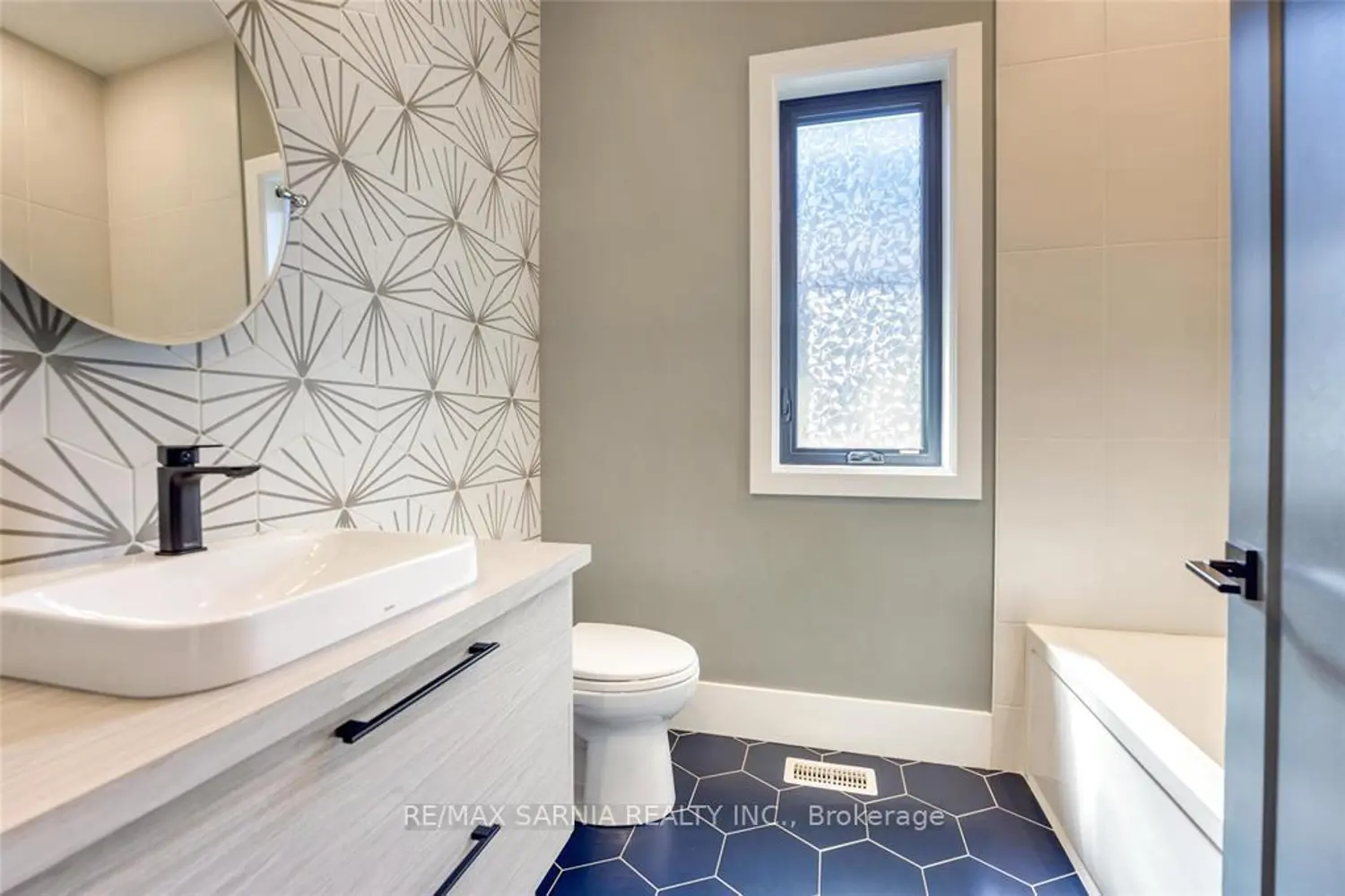 Additional image 5 of 616 Mead Boulevard