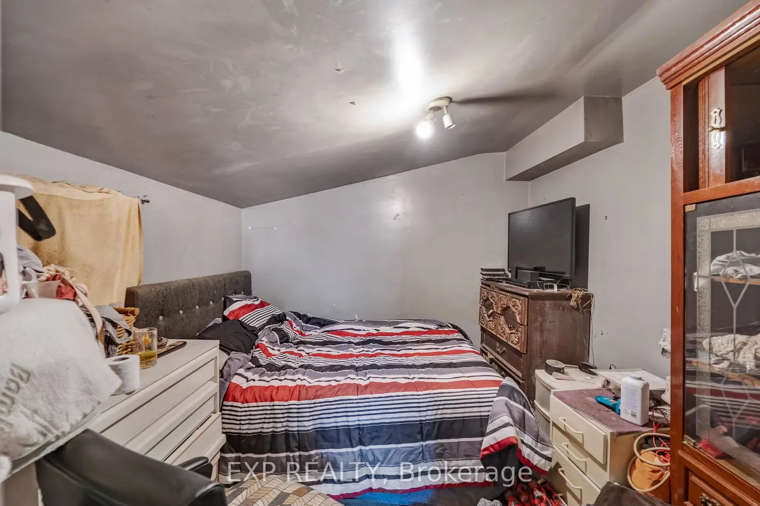 Additional image 2 of 765 Sedore Avenue