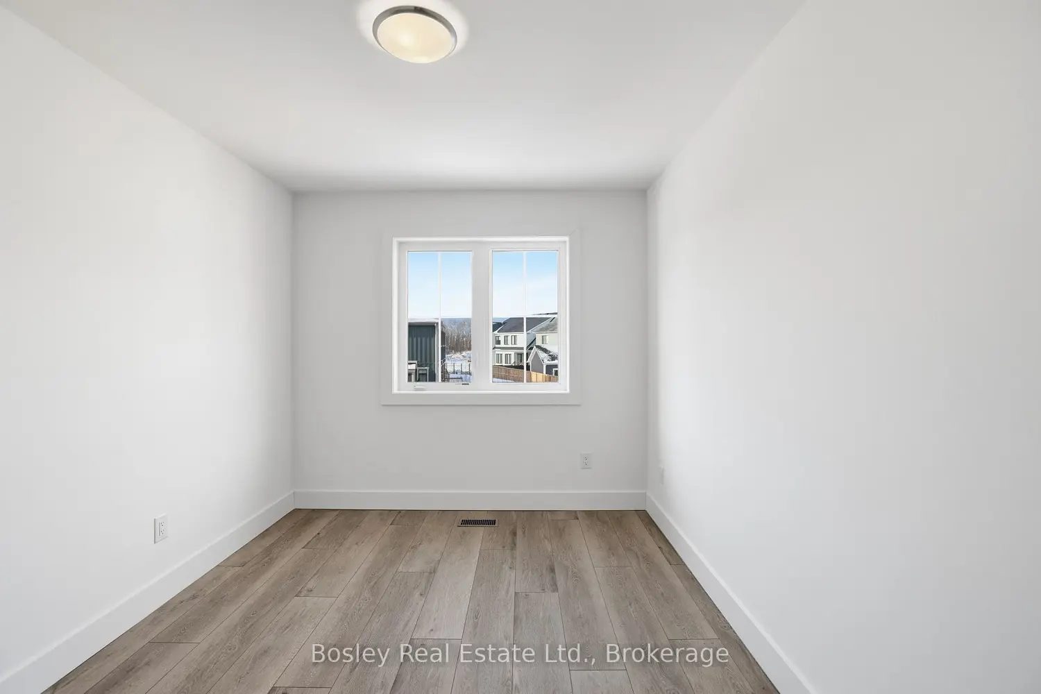 Additional image 10 of 130 White Oak Crescent