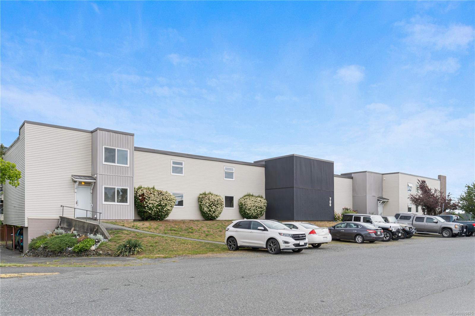 Additional image 2 of 700 Poplar Street, Nanaimo, BC, V9S 2H6