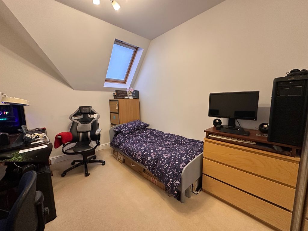 Additional image 8 of 2 bed flat for saleFernbank Road, Ascot SL5