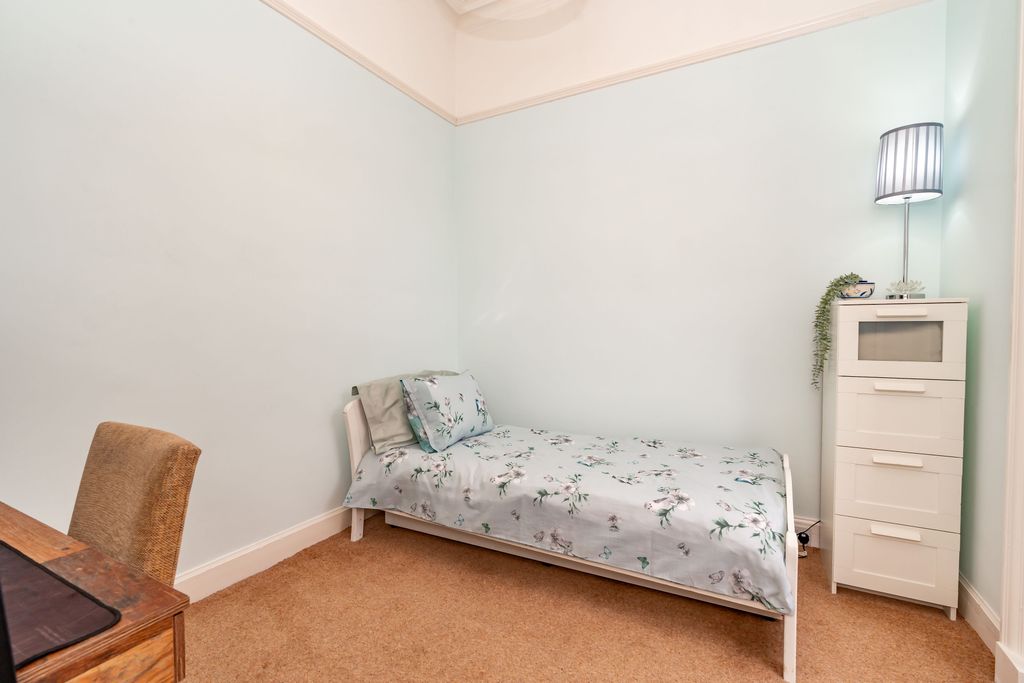 Additional image 18 of 3 bed flat for sale125/1F Mayfield Road, Newington, Edinburgh EH9