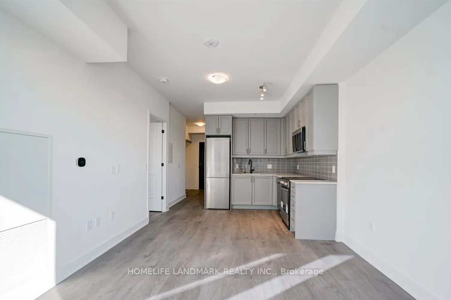 Additional image 8 of 2333 Khalsa Gate 313