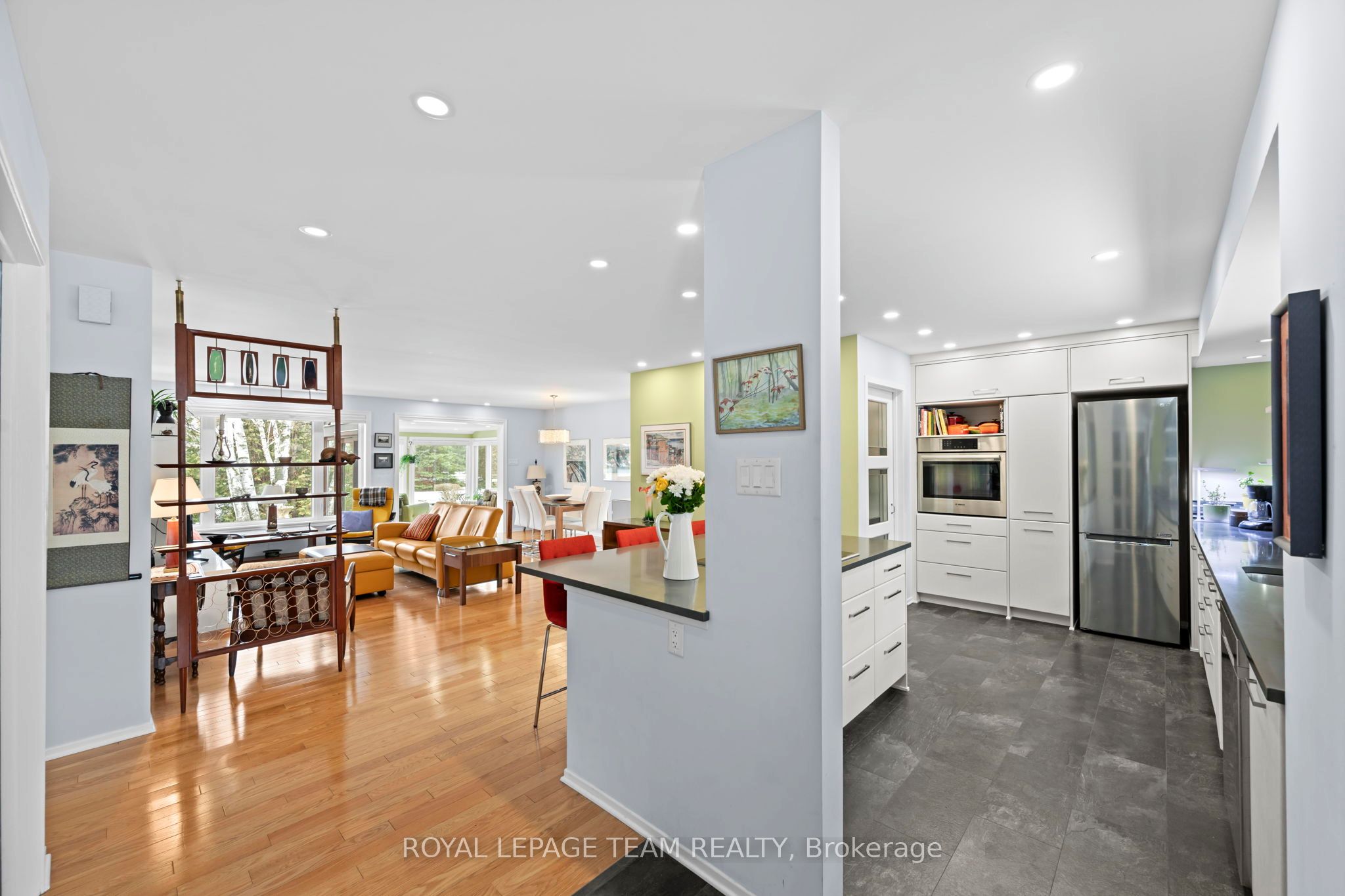 Additional image 5 of 6 Kittansett Court, Ottawa, ON, K2S 1B9