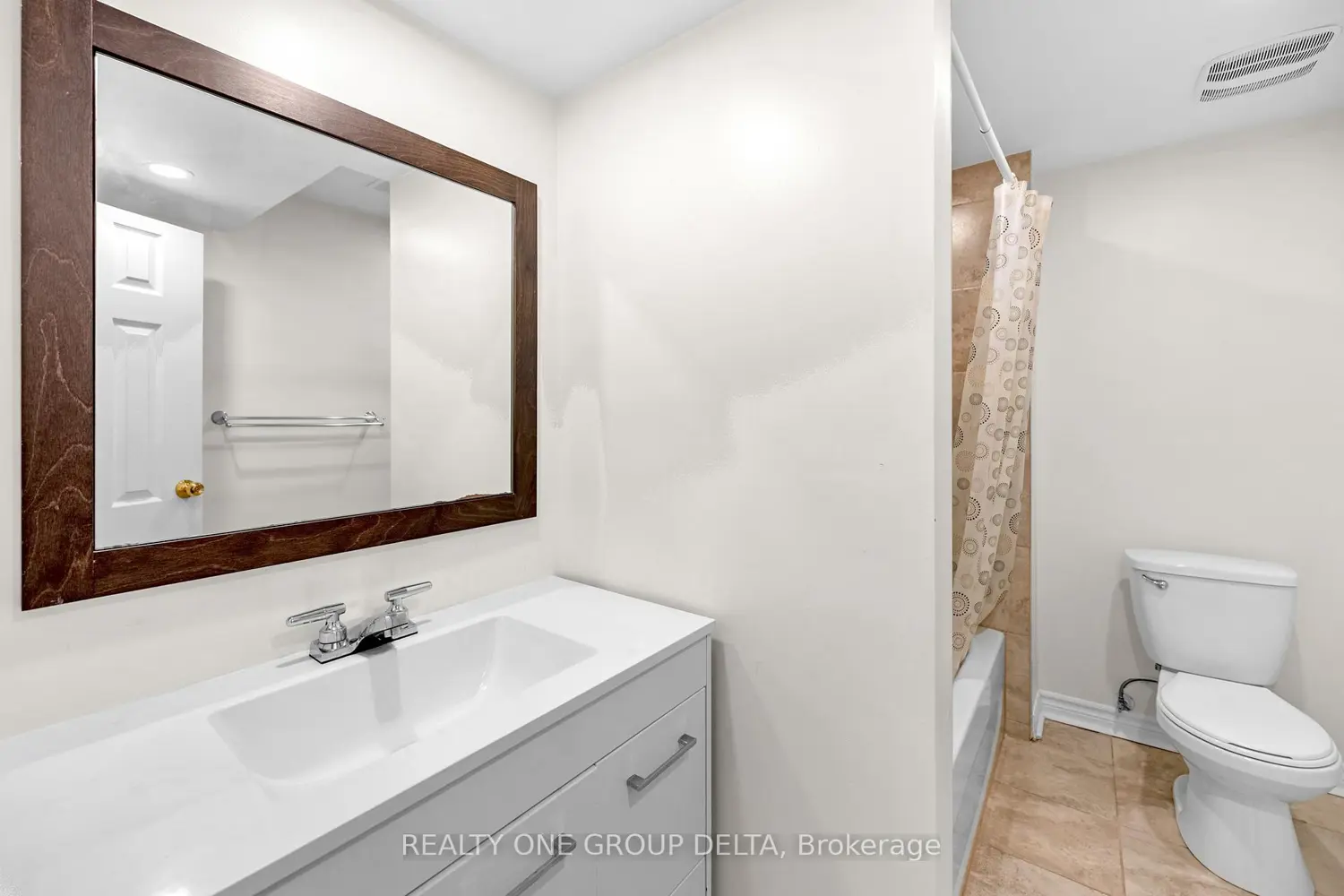 Additional image 19 of 8 Charlemagne Avenue