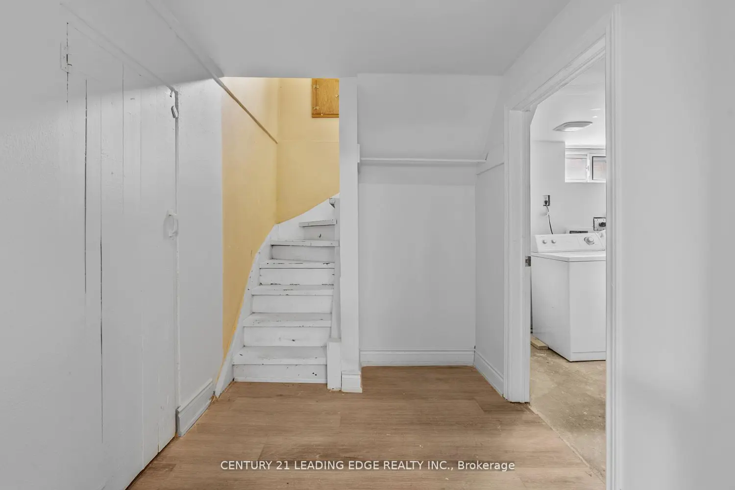 Additional image 9 of 96 Oakes Avenue