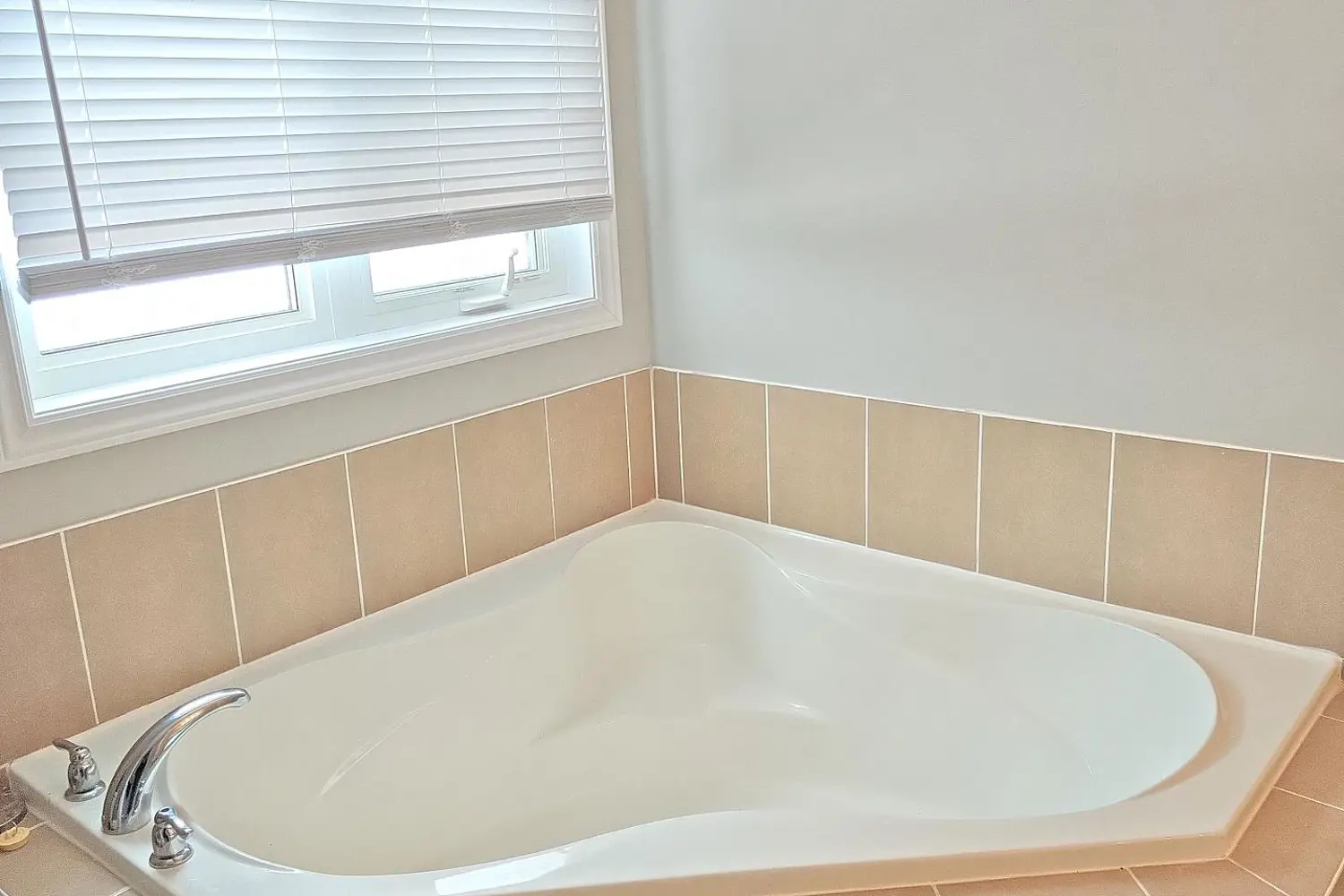 Additional image 12 of 8 Terry Clayton Avenue