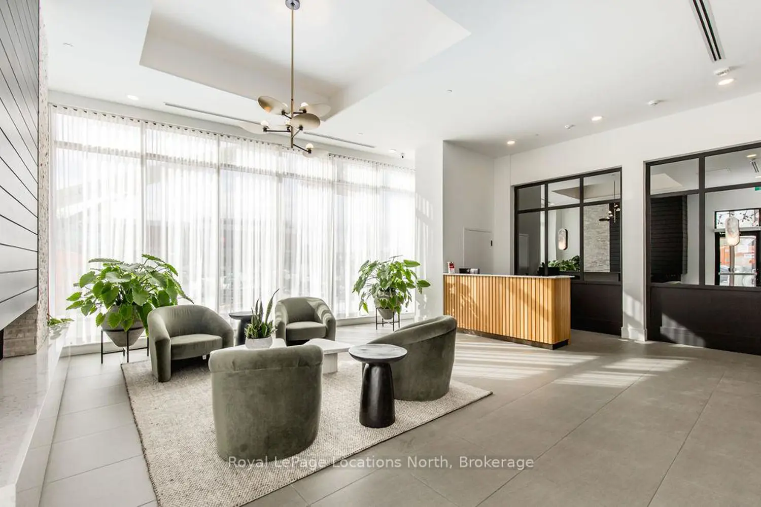 Additional image 3 of 31 Huron Street 523